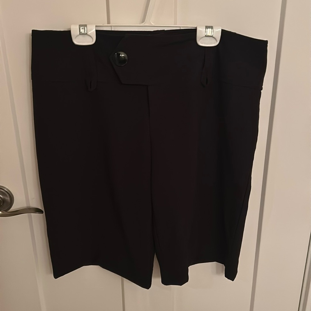 Frank Lyman Design Black Women's Shorts